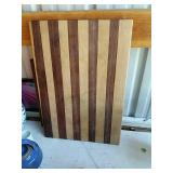 Wood cutting board.