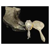 Ladies High Top Shoes, Dresser Articles