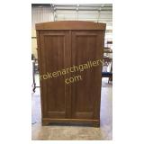 2 Door Pine Wardrobe w Bracket Foot