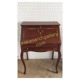 Inlaid Ladies Desk W French Leg