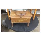 Primitive Potty w Chamber Pot