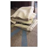 5 Wool Blankets