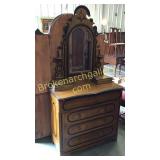 Grain Painted Dresser W Mirror