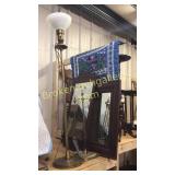 5 Assorted Decorative Items