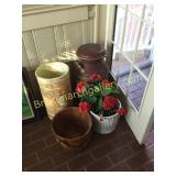 4 Decorative Items