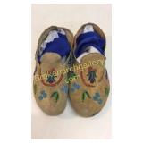 Pair Iroquois Indian Beaded Moccasins