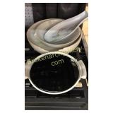 4 Pieces Table Ware