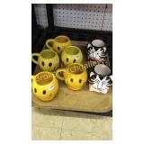 5 McCoy Smily Face, 2 Kilban Cat Mugs
