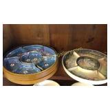 2 Tidbit Trays