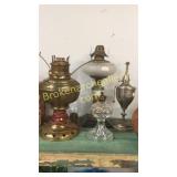 4 Lamps