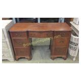 Mahogany kneehole desk by Drexel