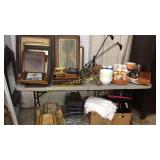 Table Lot of Assort d Decorative Itens