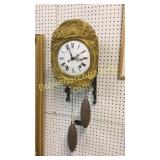 Wag on The Wall Shelf Clock