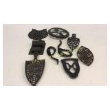 9 Pieces Cast Iron, Trivets, Eye Lifters