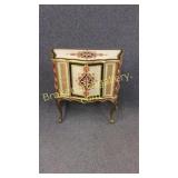 Gilded Italian Vitrine