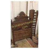 Victorian Walnut Daybed