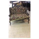 Decorator Settee