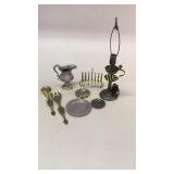 8 Table Articles, Most Pewter