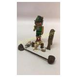 Nutcrackers, Pipe, Desk Articles