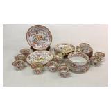 32 Pieces Asian Porcelain