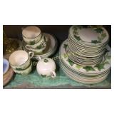 30 Pieces Franciscan Ivy China