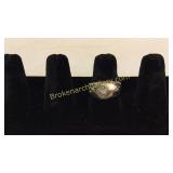 14 k White Gold Gentlemans Ring