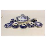 16 Pieces Blue Willow