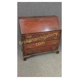 Period New England Slant Top Desk