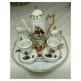BEATRIX POTTER Peter rabbit mini tea set