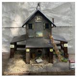 PRIMITIVE MADE BIRDHOUSE