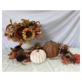 FALL HARVEST DECORATIONS