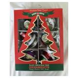 SHINY BRIGHT ORNAMENTS