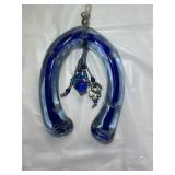ART GLASS HORSESHOE PAPERWEIGHT