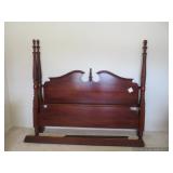 King Size Spindle Poster Bed