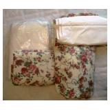 Lot of Bedding