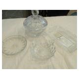 4 pressed glass pieces: Fostoria American nappy, 4 pressed glass pieces: Fostoria American nappy,