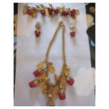 Vintage Saoya Paris jewelry suite with paper Vintage Saoya Paris jewelry suite with paper