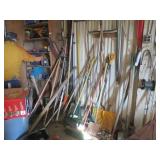 Hand and power tools: circular saws, sander, fence