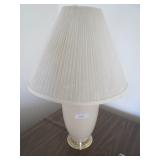 2 vintage table lamps