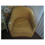 Vintage arm chair
