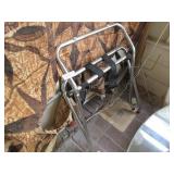 Metal luggage rack