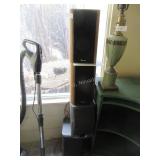 4 speakers