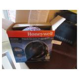 Honeywell fan (NIB)