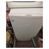 Mini fridge