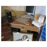 Corner desk
