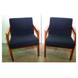 Pair of Wooden Chairs 26"x24"x31" w/