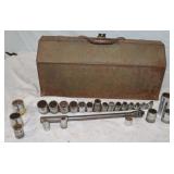 Vintage S-K Toolbox 19'x7'x9' w/ 25 S-K Sockets &