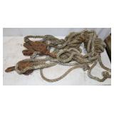 2 Metal Pulleys w/ Hooks & Rope