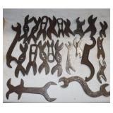 22 Vintage Wrenches: 17) Alligator, 1) Spanner,..