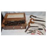 Hacksaw & Blades in Al Freeland Box, 20'x8'x10'